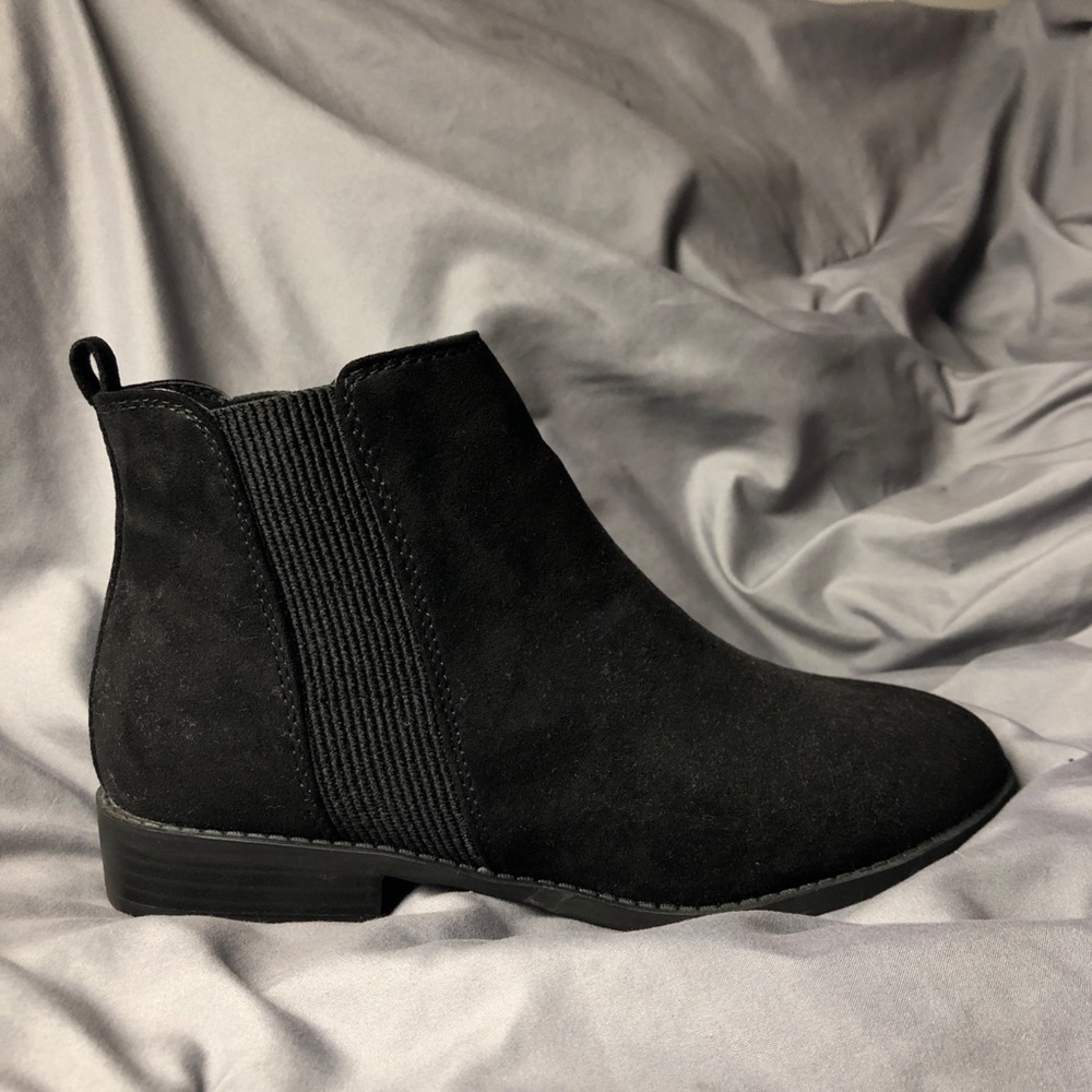 PRIMARK BLACK ANKLE BOOTS
